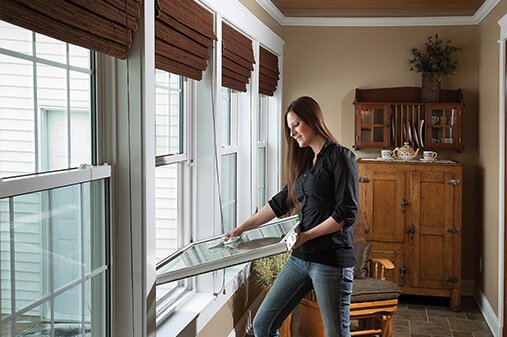 double hung window sunview series from Titan Construction 